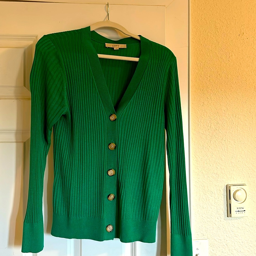 Cute emerald green cardigan from LOFT!